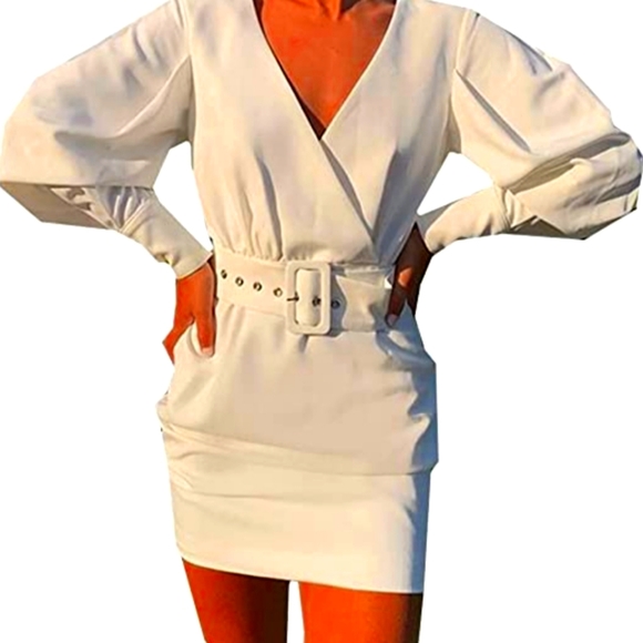 White dress - Picture 1 of 5